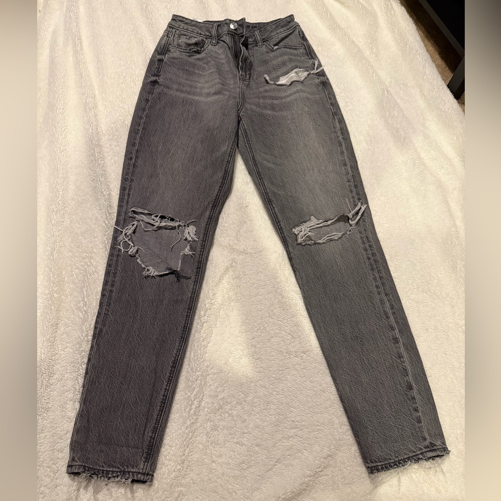 American Eagle Gray Mom Jeans